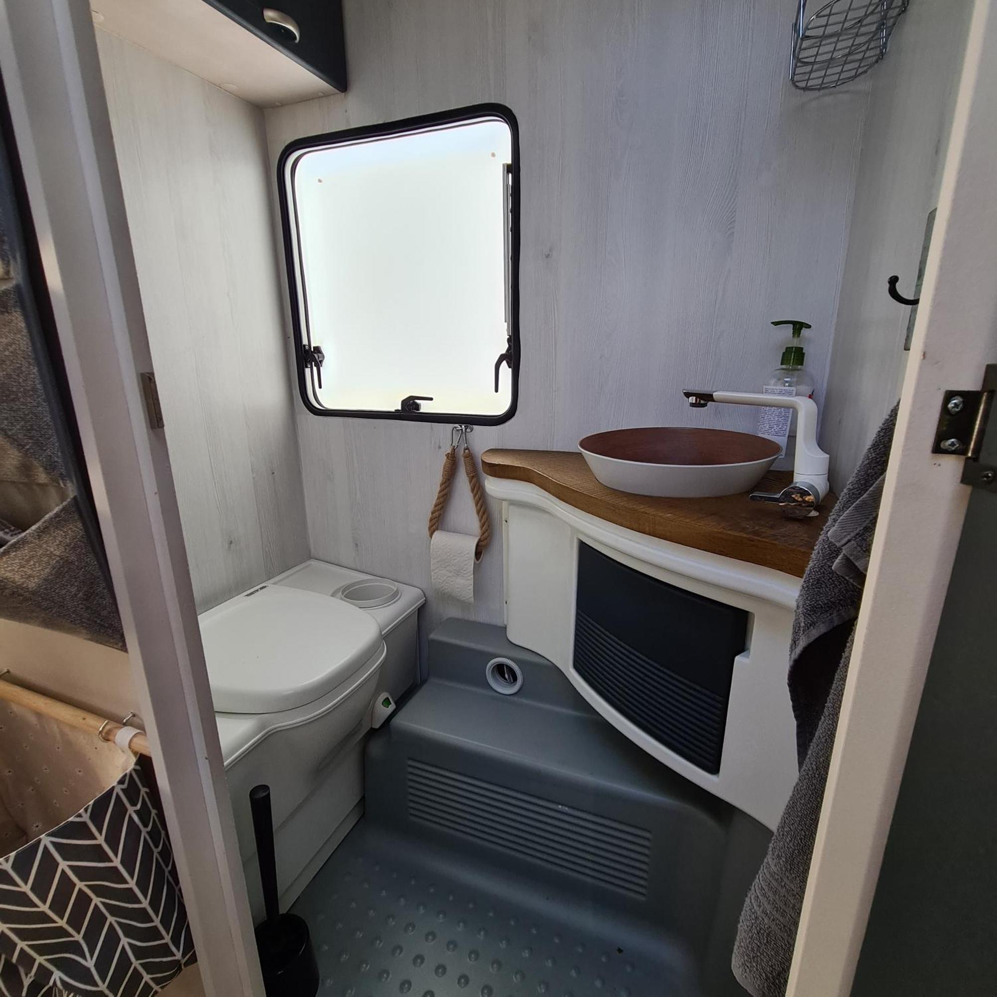 Hotel Louise'S Camper Neusiedl an der Zaya Exterior foto